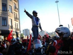 المتظاهرون الاتراك لايريدون توريط بلادهم بالحروب
