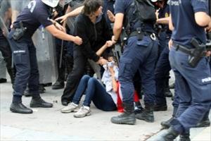 350 arrêtés dans les deux derniers jours à Istanbul