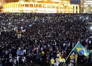 Million man protest hits 100 Brazilian cities