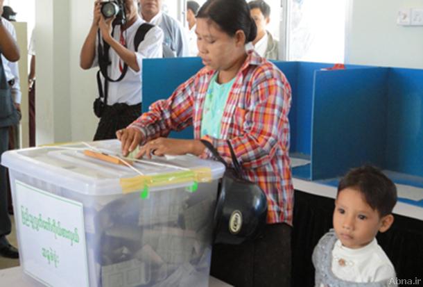 ျမန္မာ့ႏိုင္ငံေရး အသြင္ကူးေျပာင္းမႈ – ၂၀၁၅ ေရြးေကာက္ပြဲ မတုိင္ခင္ ျဖစ္ႏိုင္ေျခ အေနအထား ၄ ခု (၁)