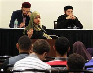 US Muslims Gather to Discuss Faith's Effect on Youth