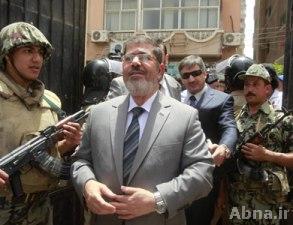 فتح تحقيق في اتهامات لمرسي بإهانة القضاء