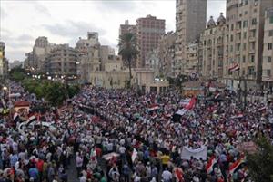 Des dizaines d'Egyptiens tués et blessés, bilan des affrontements devant le siège de la Garde républicaine au Caire
