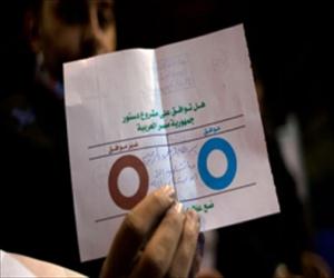 مصر میں نئے بنیادی آئین میں ترمیم کے لئے ریفرنڈم کا اعلان