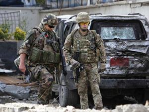 طالبان کے خوف سےطور خم بازار میں امریکی گاڑیوں کے ڈرائیور فرار