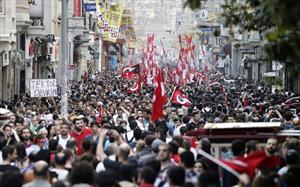 50 Detenidos Durante Protestas en Estambul Inician Huelga de Hambre