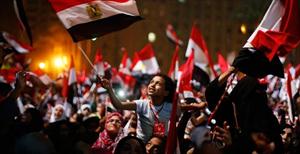 «EE.UU. Financió a Activistas Contrarios a Mursi»