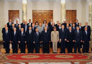 Le gouvernement provisoire d'Egypte prête serment