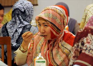 «Los Japoneses se Familiarizan con Ramadán y el Ayuno»