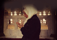 Latina Converts to Islam Growing in Number