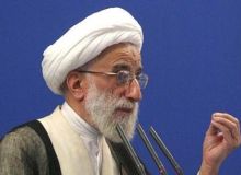 Tehran Friday Prayer Leader: Moderation, Straight Path of Imam Khomeini (RA)