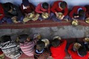 طلباء کا کھانے کی خرابی پر احتجاج، اساتذہ پر حملہ