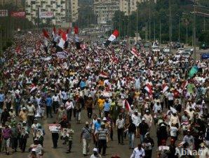 القوى الثورية والأحزاب السياسية تلبّي دعوة "السيسى" للاحتشاد في الميادين لمواجهة "الإرهاب"