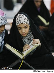 Les enfants et le Coran pendant les nuits du mois de Ramadan dans Najaf