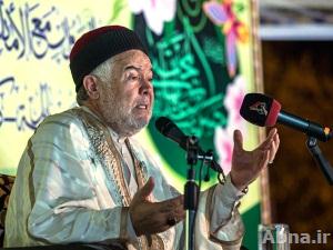 المستبصر الشيعي «التيجاني» يلقي محاضرة بمدينة الحلة في ذكرى ميلاد الإمام الحسن (ع)