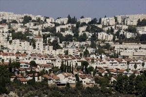 Ocupación israelí ofrece permisos de construcción de colonias en Al-Quds.