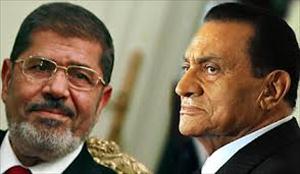 Mursi’yi Mübarek’in yanına getirdiler