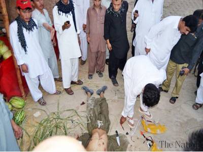 A suicide bomber shot killed trying to reach Shiite Mosque