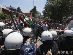 أمن السلطة الفلسطينية يفرق مظاهرة مناهضة للمفاوضات مع إسرائيل