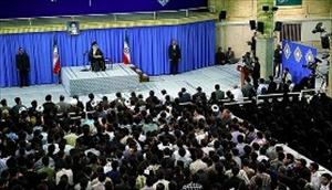 Ayatollah Khamenei: "Situation in Ägypten sehr schmerzhaft"