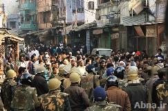 Imam Ali's Martyrdom procession stoned in Lucknow - India