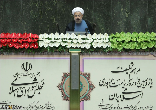 تصویری رپورٹ: حلف برداری کی تقریب (2)