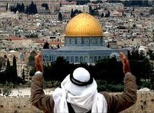 Thousands flock to Aqsa mosque to mark Lailatul Qadr