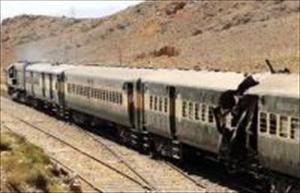 پاکستان؛ ٹرین میں بم دھماکہ، متعدد افراد ہلاک اور زخمی