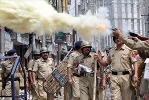 Pro-independence leader urges a complete shutdown in Kashmir