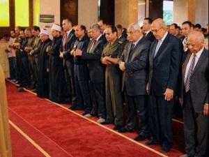 Mısır Cumhurbaşkanı Yardımcısı El Baradeyi Şialar Gibi Namaz Kıldı / Foto