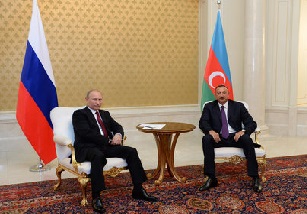 Президент Путин Әлиjевлә тәкбәтәк ҝөрүшүб