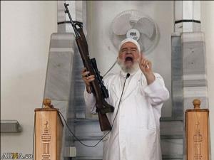 امام جماعت کی بندوق اور دھشتگرد عورت کا طیارہ شکن اسلحہ