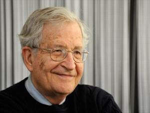 “La CIA Reconoce que Espió a Noam Chomsky”