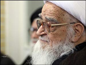 آیت اللہ صافی گلپائگانی: بقیع میں قبور ائمہ طاہرین پر روضہ دوبارہ تعمیر کیا جائے