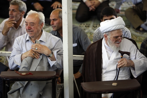 تصویری رپورٹ: تہران ميں نماز جمعہ