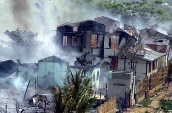 Graver bouddhistes du Myanmar propriétés musulmanes