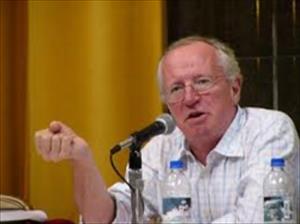 Robert Fisk: Da li Obama zna da stoji pored Al Kaide ?