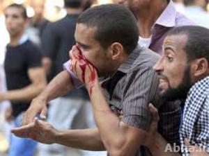 قتيل وأكثر من 20 مصابا في اشتباكات بين مؤيدين لمرسي ومعارضين له في مصر