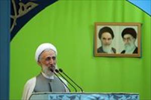 Freitag-Imam in Teheran: USA und ihre Verbündeten werden keinen Sieg in Syrien erzielen