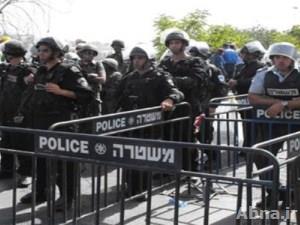 جيش الإحلال الإسرائيلي يعتقل عشرات الفلسطينيين في الضفة المحتلة