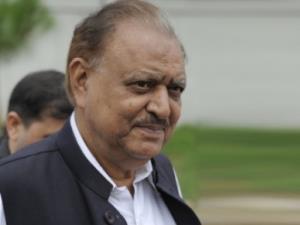 الرئيس الباكستاني الجديد يؤدي اليمين الدستورية