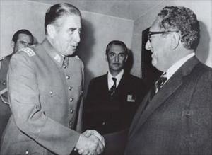 Hace 40 años se Instalaba en Chile la Atroz Dictadura de Augusto Pinochet