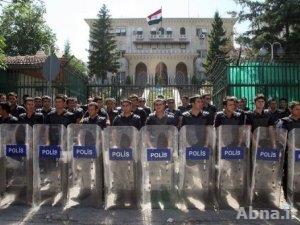 فهمي يعلن عدم نيته اعادة السفير المصري الى انقرة قريبا