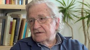 Chomsky Critica los 60 años de Políticas de EEUU para Atormentar a los Iraníes