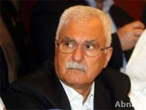 ما يسمى بـ "الائتلاف الوطني" ينتخب احمد طعمة رئيسا لـ"الحكومة الانتقالية"