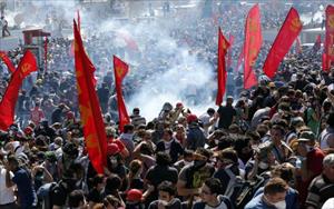 “Tercera Noche de Disturbios en Turquía tras el Asesinato de un Joven a Manos de la Policía”