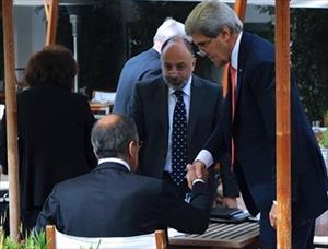Suriye'de Duvara Toslayan Batı!