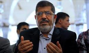 “Mursi Promete Mantenerse 'Firme Hasta el Último Aliento'”