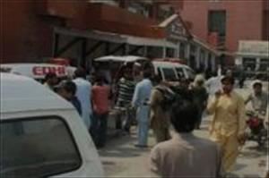 पाकिस्तान के पेशावर में बड़ा आत्मघाती हमला, 70 की मौत