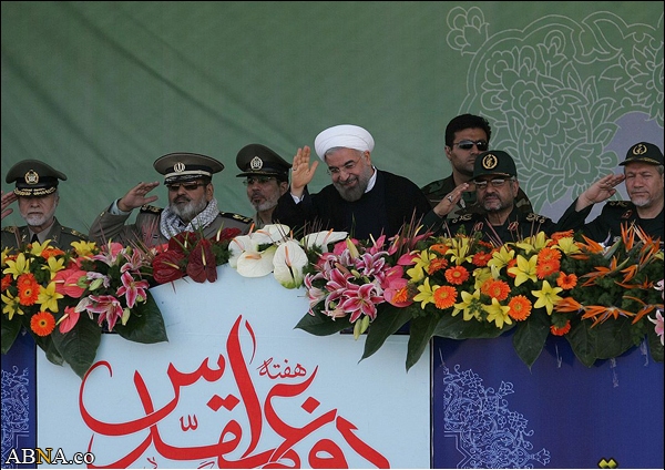 تصویری رپورٹ: تہران میں فوجی پریڈ کے موقع پر صدر حسن روحانی کا خطاب